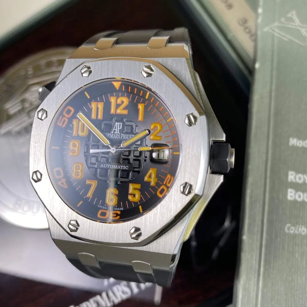 Audemars Piguet Royal Oak Offshore Boutique Edition 15701ST.OO.D002CA.01